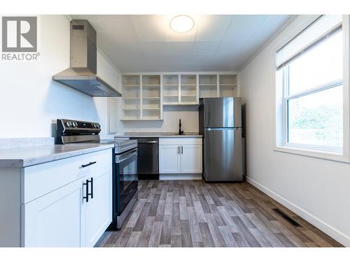 356 Johnson Street, Prince George, BC - Indoor Photo Showing Kitchen