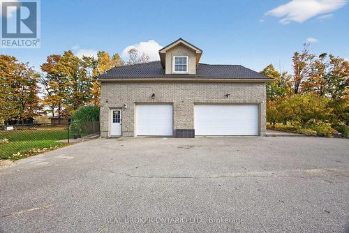 3225 10 Line N, Oro-Medonte, ON - Outdoor