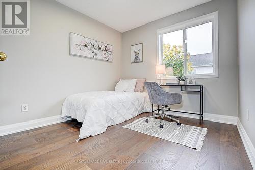1652 Beaty Trail, Milton, ON - Indoor Photo Showing Bedroom