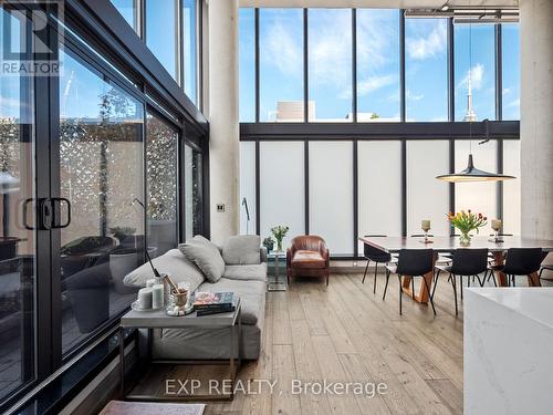 Ph1 - 533 Richmond Street W, Toronto, ON - Indoor