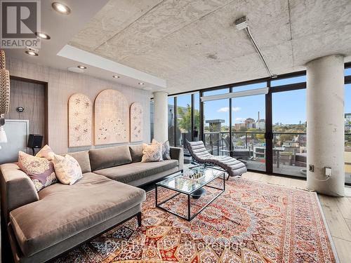 Ph1 - 533 Richmond Street W, Toronto, ON - Indoor Photo Showing Living Room