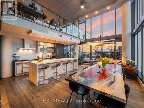 Ph1 - 533 Richmond Street W, Toronto, ON - Indoor