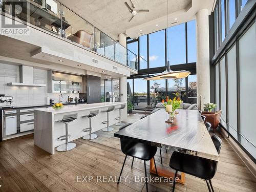 Ph1 - 533 Richmond Street W, Toronto, ON - Indoor