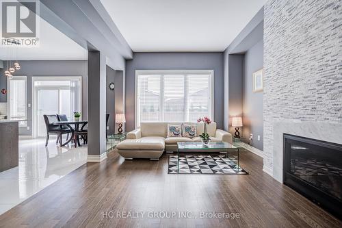 25 Deer Pass Road, East Gwillimbury, ON - Indoor Photo Showing Living Room With Fireplace