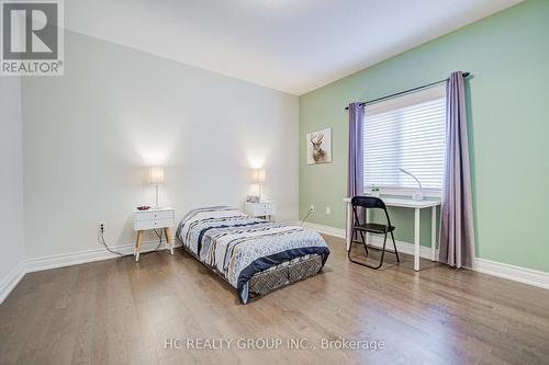 25 Deer Pass Road, East Gwillimbury, ON - Indoor Photo Showing Bedroom