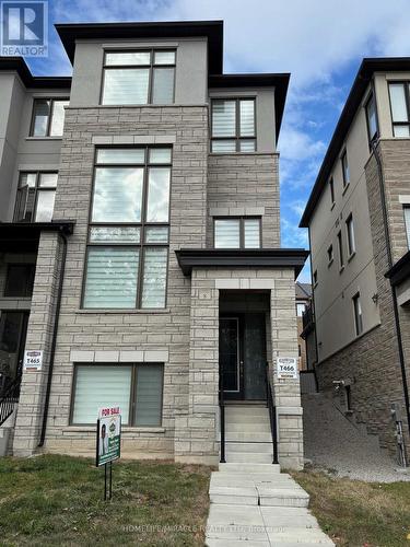 8 BENNINGTON ROAD  Newmarket, ON L3X 0M8