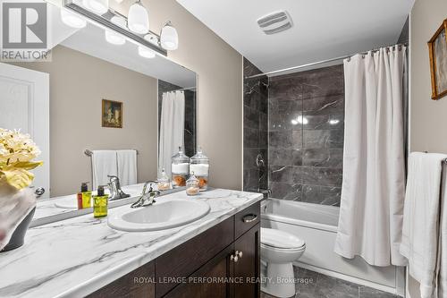 88 Des Rails Street, Clarence-Rockland, ON - Indoor Photo Showing Bathroom