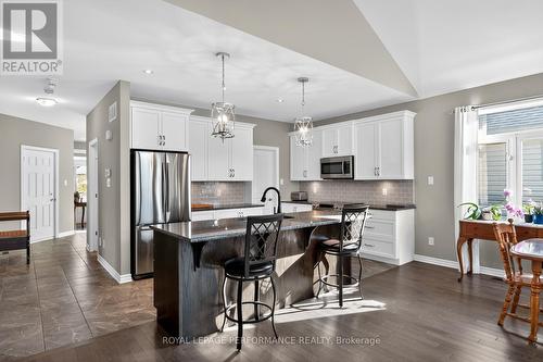 88 Des Rails Street, Clarence-Rockland, ON - Indoor Photo Showing Kitchen With Stainless Steel Kitchen With Upgraded Kitchen