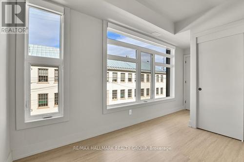 201 - 260 Armstrong Street, Ottawa, ON - Indoor Photo Showing Other Room
