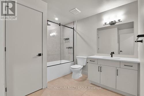 201 - 260 Armstrong Street, Ottawa, ON - Indoor Photo Showing Bathroom