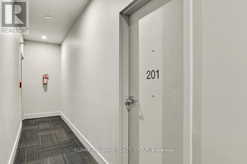 201 - 260 Armstrong Street, Ottawa, ON - Indoor Photo Showing Other Room