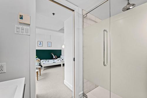 Salle de bains - 411-220 Ch. Du Golf, Montréal (Verdun/Île-Des-Soeurs), QC - Indoor