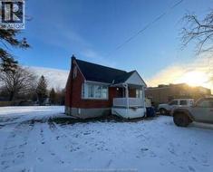 469 ST. CLAIR STREET  Chatham, ON N7L 3K6