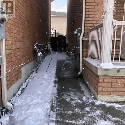 Basement - 29 Portstewart Crescent, Brampton, ON - Outdoor With Exterior