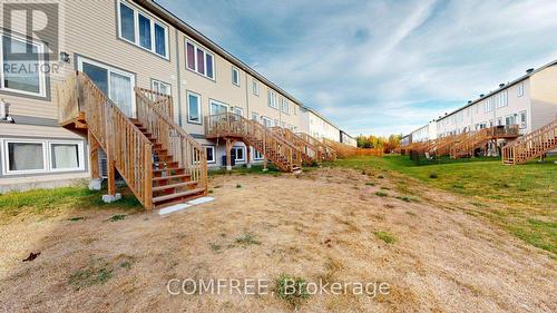 63 Whitcomb Crescent, Smiths Falls, ON - Outdoor