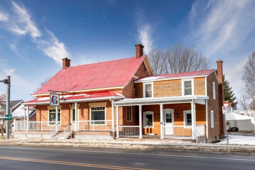 Façade - 539 Rue Principale, Saint-Sébastien, QC - Outdoor With Deck Patio Veranda With Facade