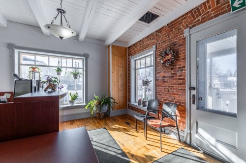 Réception - 539 Rue Principale, Saint-Sébastien, QC - Indoor