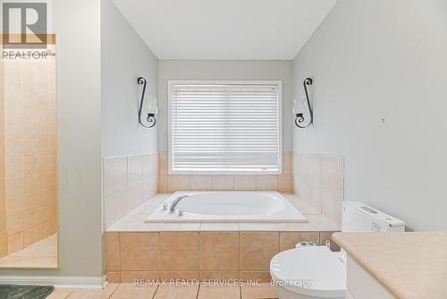 96 Brayshaw Drive, Cambridge, ON - Indoor Photo Showing Bathroom