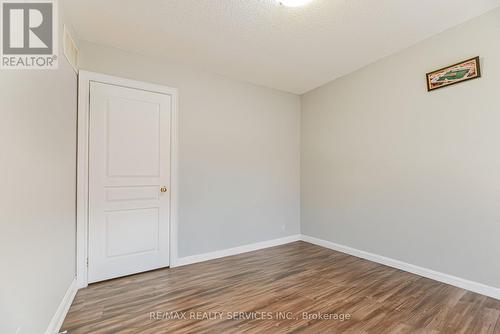 96 Brayshaw Drive, Cambridge, ON - Indoor Photo Showing Other Room