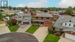 18 MARCEL PLACE  Hamilton, ON L9B 1W3