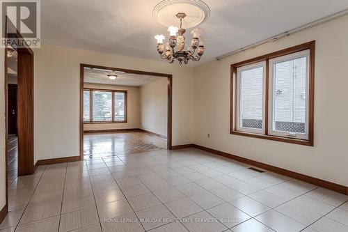 18 Marcel Place, Hamilton, ON - Indoor Photo Showing Other Room