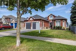 69 PADFIELD DRIVE  Clarington (Bowmanville), ON L1C 5E7
