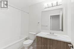 Upper Level Main Bathroom - 