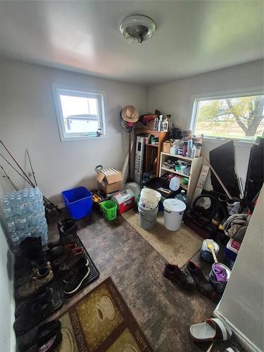 611 42Nd Street, Brandon, MB - Indoor Photo Showing Other Room
