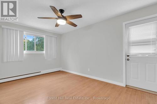 35 Shaftsbury Drive, Kitchener, ON - Indoor Photo Showing Other Room