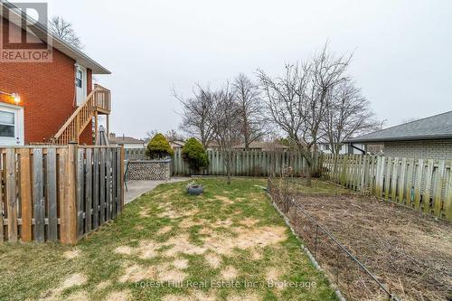 35 Shaftsbury Drive, Kitchener, ON - Outdoor