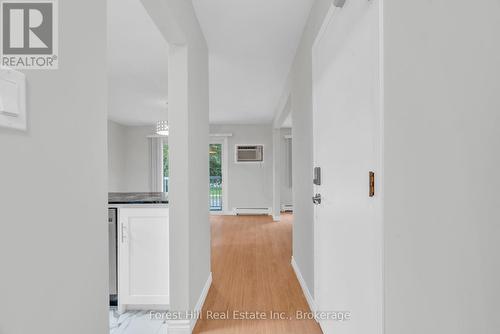 35 Shaftsbury Drive, Kitchener, ON - Indoor Photo Showing Other Room