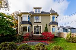 32 Topsail Road  St. John's, NL A1E 2A7