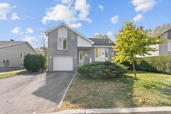 63 Rue Douglas-Anderson  Châteauguay, QC J6J 5J5