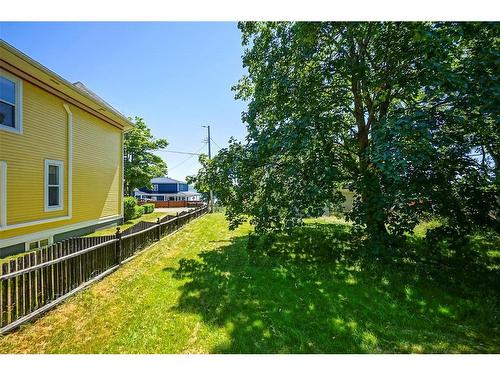 5-7 Whites Road, Bay Roberts, NL 