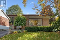 61 SANDSPRINGS CRESCENT  Kitchener, ON N2E 2A5