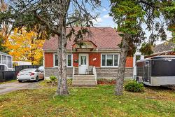 221 9e Avenue  Deux-Montagnes, QC J7R 3M1