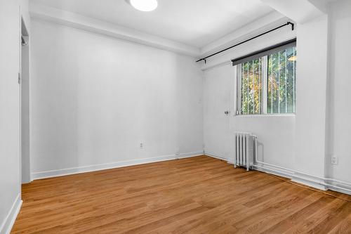 Primary bedroom - 337 Av. Du Mont-Royal E., Montréal (Le Plateau-Mont-Royal), QC - Indoor Photo Showing Other Room