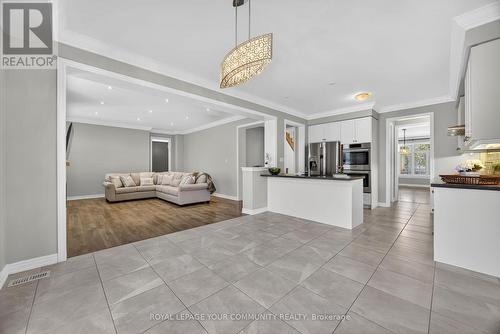 44 Cameron Street, Springwater, ON - Indoor Photo Showing Kitchen