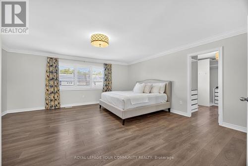 44 Cameron Street, Springwater, ON - Indoor Photo Showing Bedroom