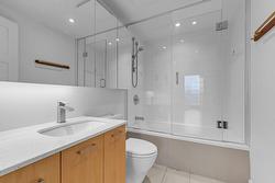 Ensuite bathroom - 