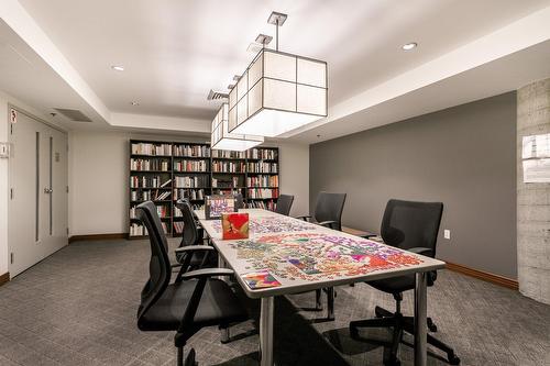 Bibliothèque - 304-200 Av. Des Sommets, Montréal (Verdun/Île-Des-Soeurs), QC - Indoor Photo Showing Other Room