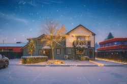 949 Fitzgerald Ave  Courtenay, BC V9N 2R6