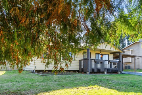 7431 Andrea Cres, Lantzville, BC 