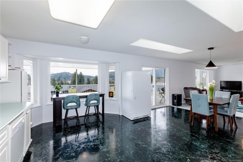 440 Macmillan Dr, Sayward, BC 