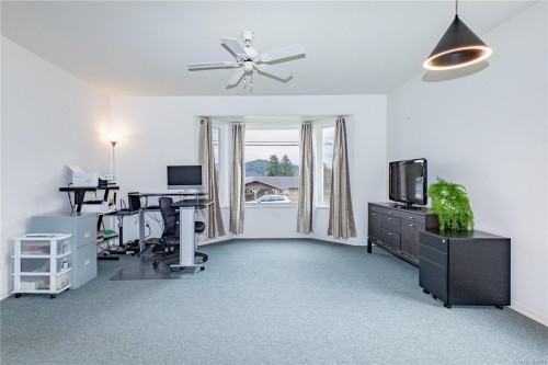 440 Macmillan Dr, Sayward, BC 