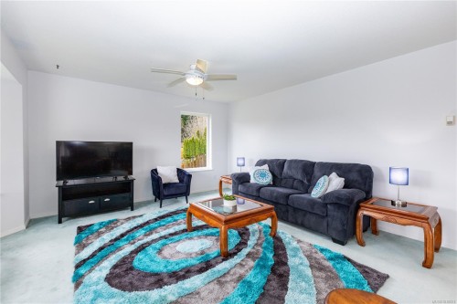 440 Macmillan Dr, Sayward, BC 