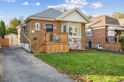 8 Wavell Avenue  Hamilton, ON L9A 2T2