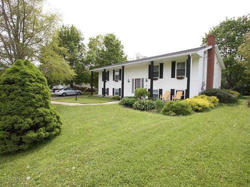 15 Appleby Lane  Cornwall, PE C0A 1H0