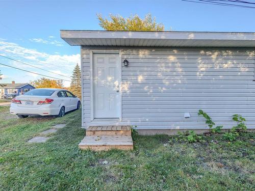 19 Holland Street, Reserve Mines, NS 