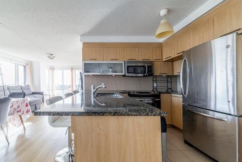 Kitchen - 1501-15 Boul. La Fayette, Longueuil (Le Vieux-Longueuil), QC - Indoor Photo Showing Kitchen With Double Sink